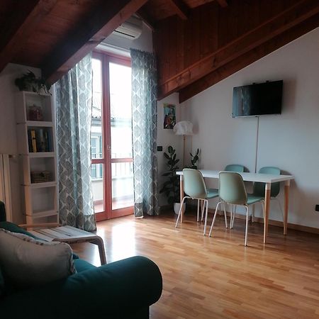 Quadrisfera Apartment Паратико Экстерьер фото