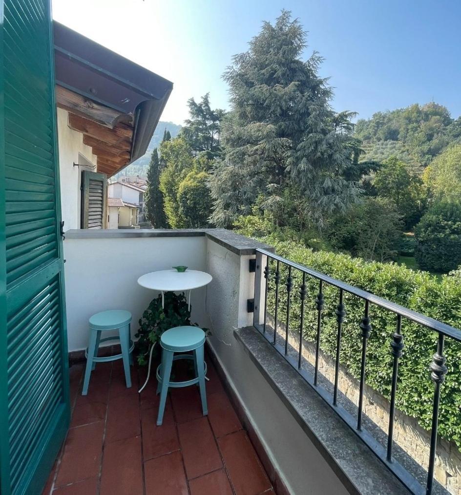 Quadrisfera Apartment Паратико Экстерьер фото