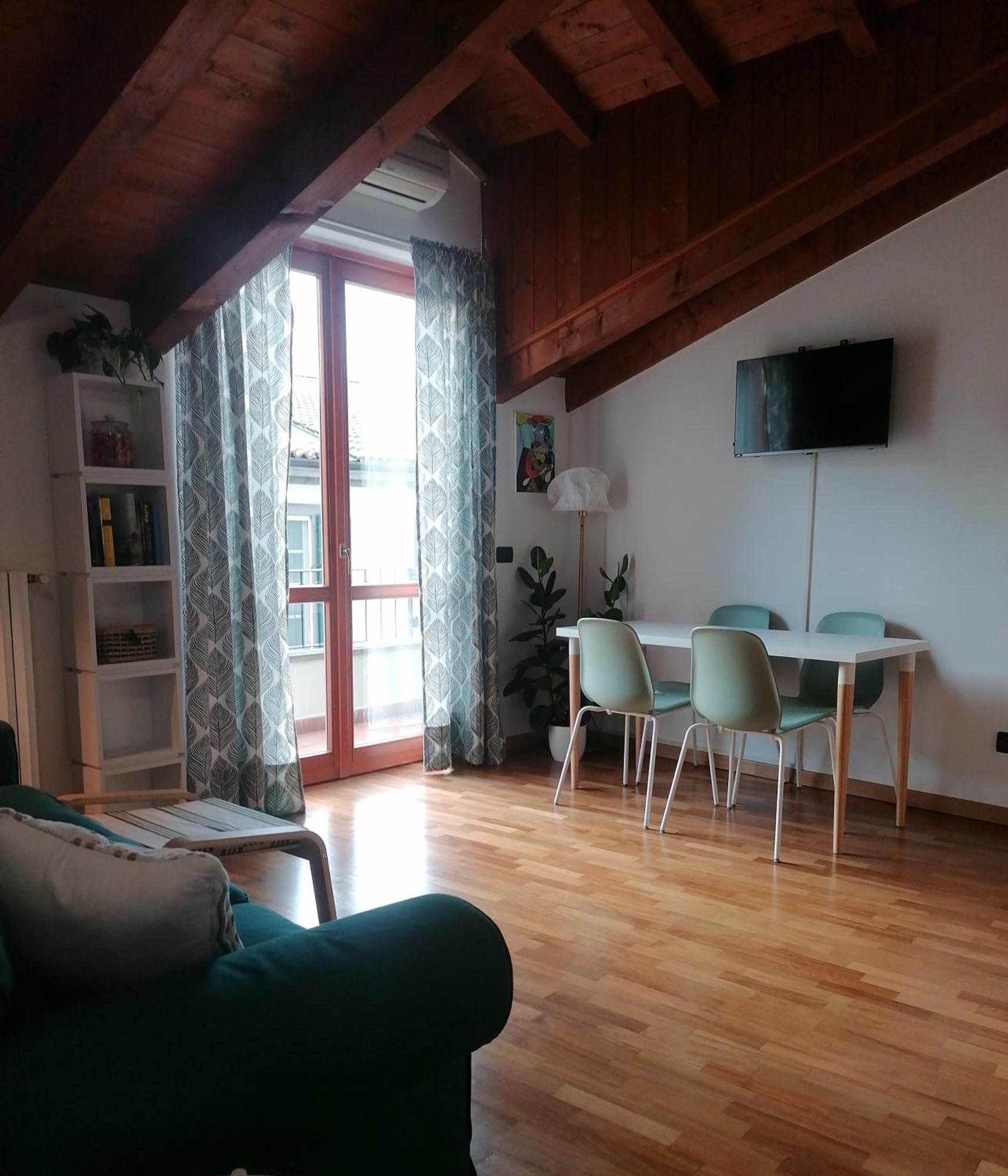 Quadrisfera Apartment Паратико Экстерьер фото